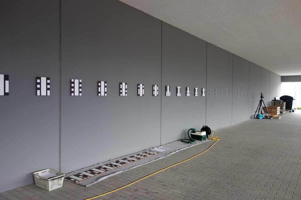 01 "BACK IN BLACK" 41-50 Installation