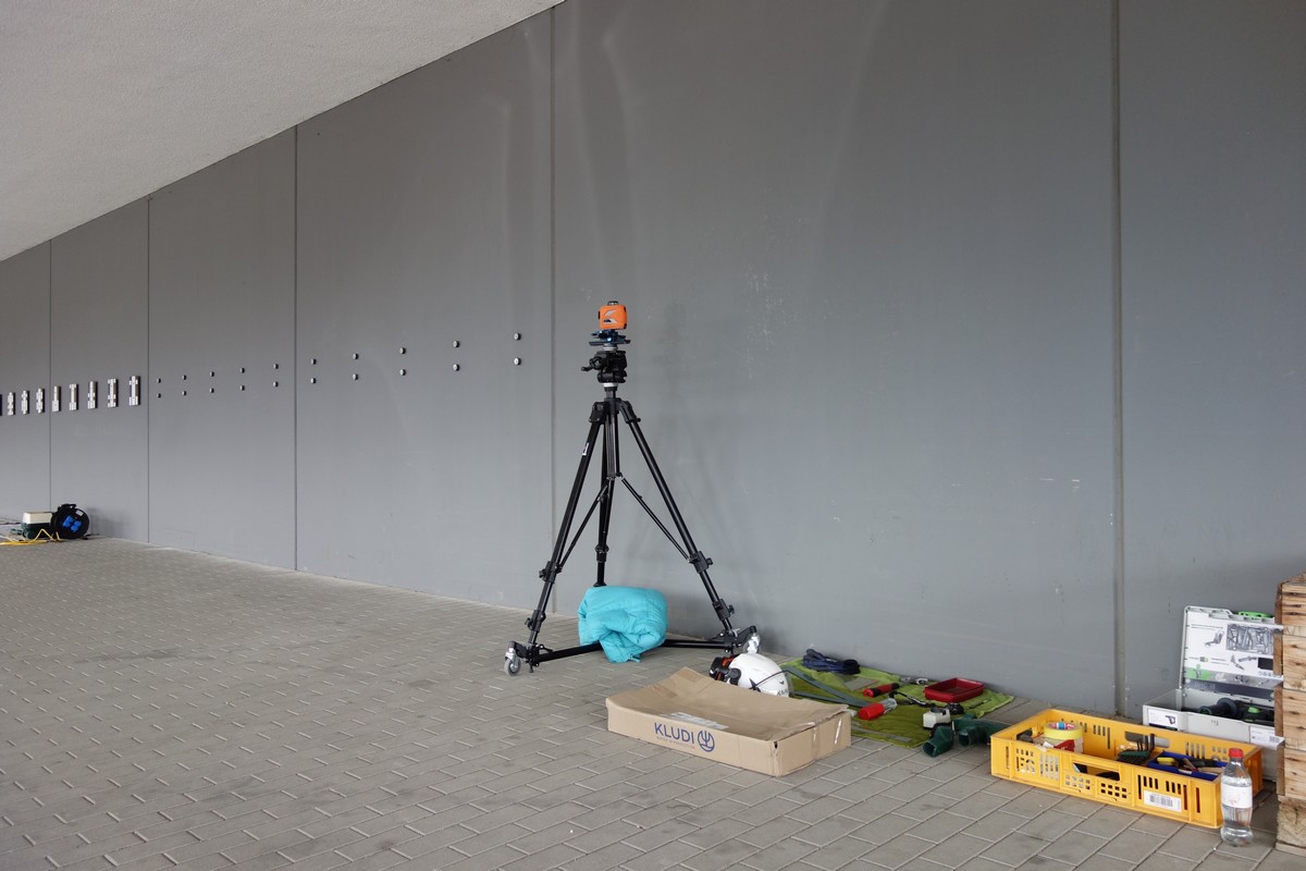 05 "BACK IN BLACK" 41-50 Installation